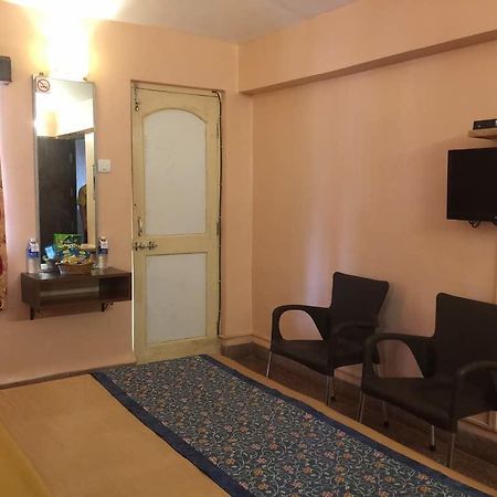 Hotel Gopika International Panaji Bagian luar foto